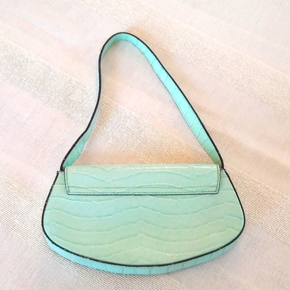 VTG Guess Curved Shoulder Patent Leather Bag Color: Mint Green - Picture 6 of 16